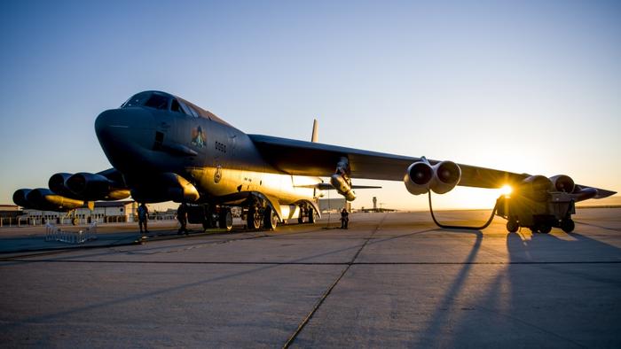 携带AGM-183A ARRW高超音速导弹的B-52轰炸机 图自美国空军社交媒体账号