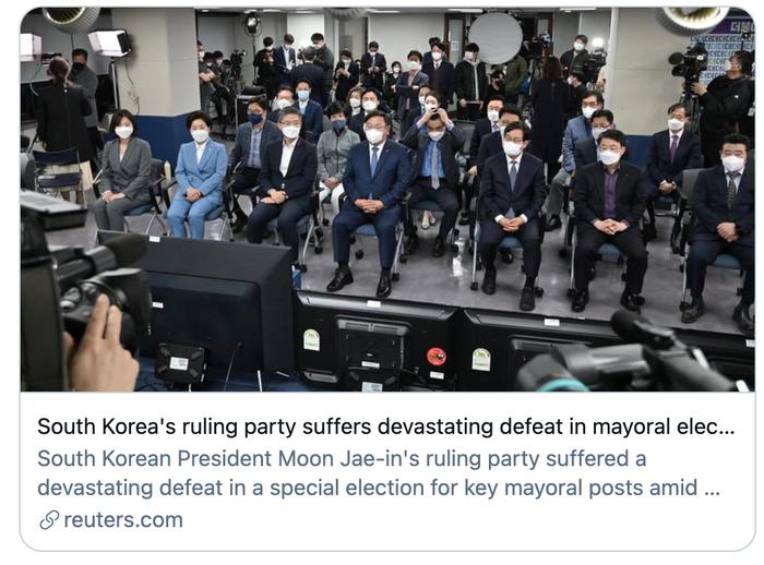 韩国执政党在市长选举中惨败。/路透社报道截图