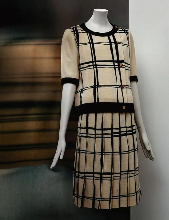 1970年,Jersey Suit