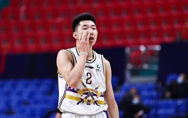 恶意废人+拒绝道歉！CBA顶格重罚许钟豪，廖三宁终被公正对待