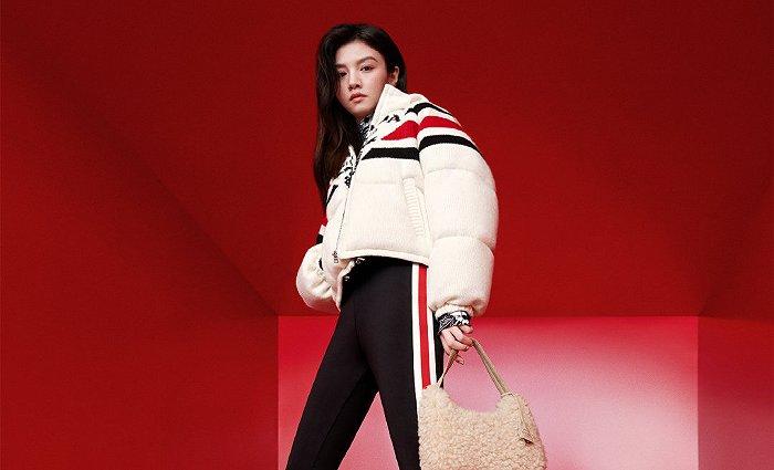 演员春夏出镜普拉达虎年春节广告 图片来源:Prada