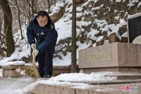 世相丨除夕夜守站人：我的“雪之梦”和《我的冬奥日记》