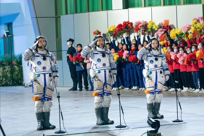 在太空出差电话会议怎么开？“感觉良好”乘组进入回家倒计时！