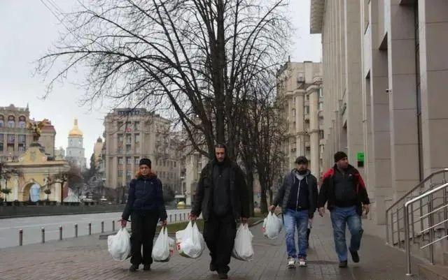 乌克兰经济状况怎么样？能扛住这次冲突吗？