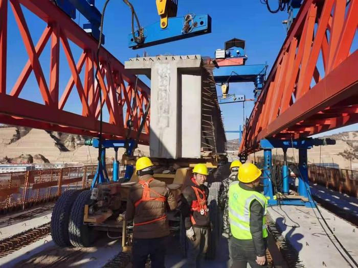 山西路桥集团投资建设的隰吉高速加快推进复工复产