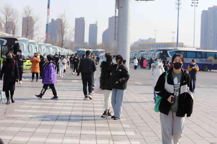 图片来自东方时尚驾驶学校