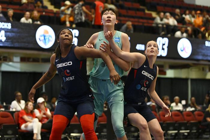 韩旭重返WNBA赛场：她能去美国打球，为什么李月汝不行？