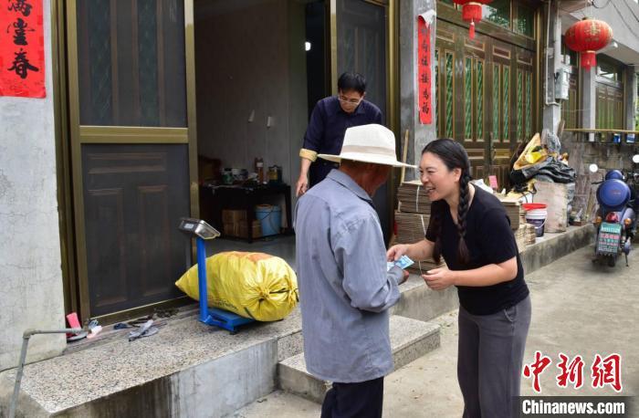 浙江温州夫妻一支网红舞跳出“致富经”