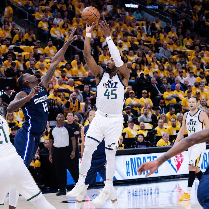 爵士主场迎战快船在线直播入口汇总