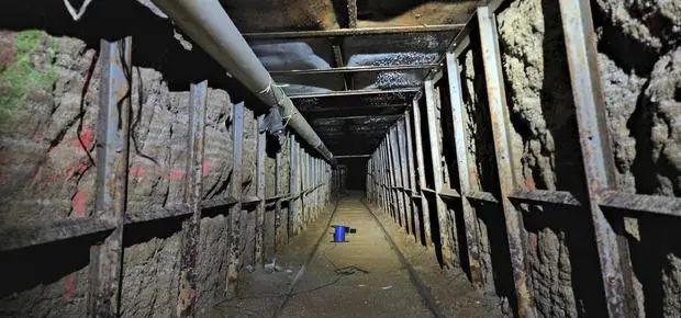 美墨边境发现大型地下贩毒通道：内设铁路，长度堪比6个足球场