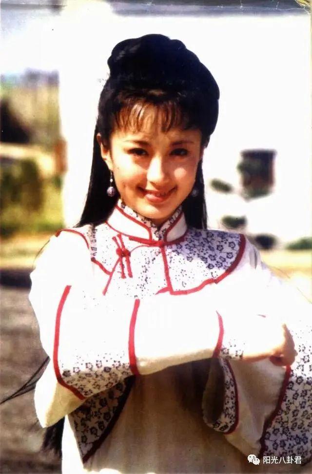 剧《太平天国》中，凭借女主角“傅善祥”一角获金鹰节最佳女演员提名。