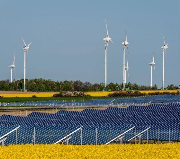 可再生能源“十四五”规划出炉，2025年风电和太阳能发电量实现翻倍｜快讯