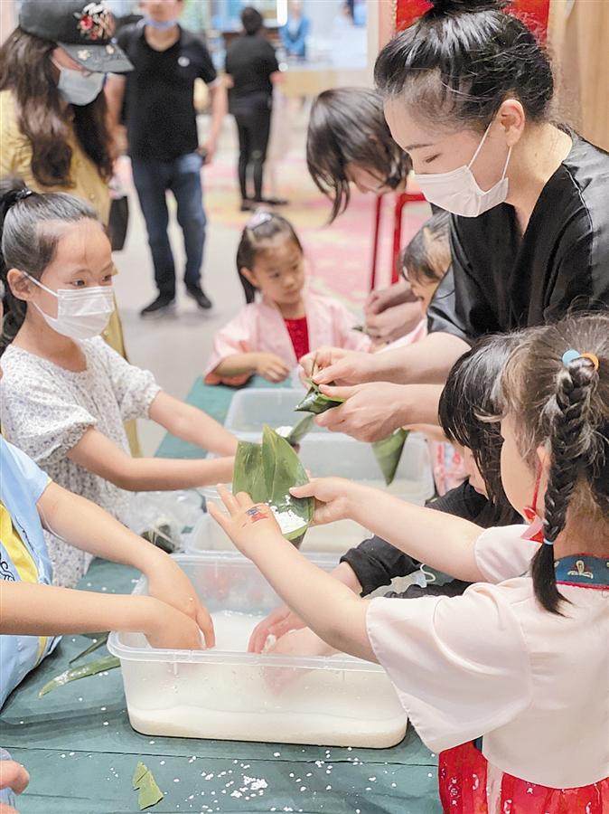 大连城市音乐馆举办端午楚辞文化节