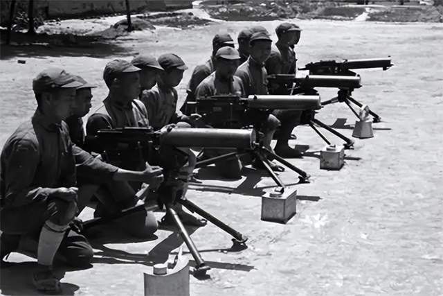 抗战时期的德械师都有哪些武器装备？