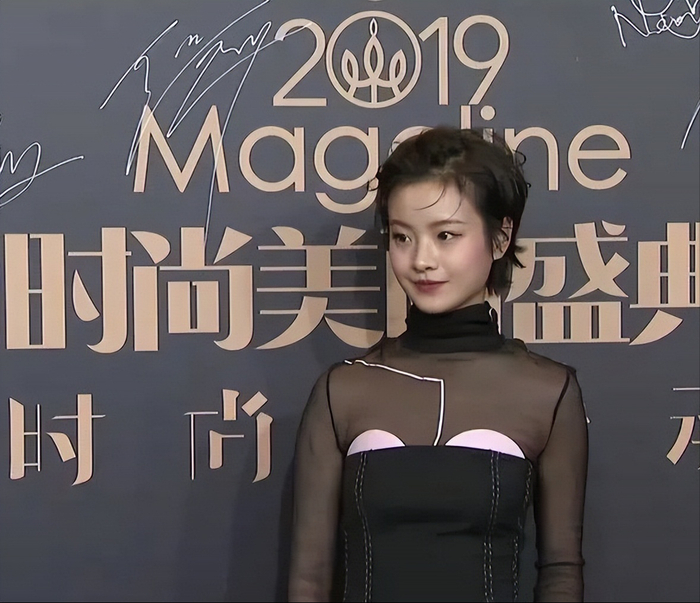 最怕空气突然安静，女明星的尴尬瞬间，谁来帮帮她们｜尴尬｜女明星｜孙菲菲