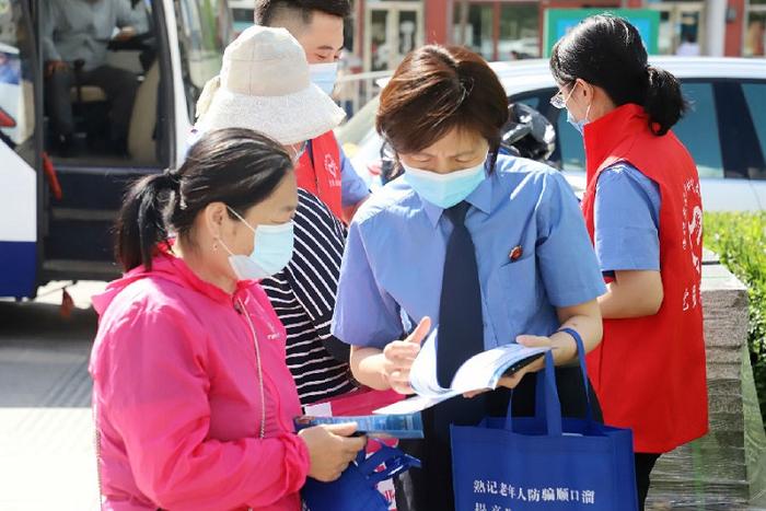 红棉杯法治新闻摄影大赛|检察机关开展反诈宣传活动