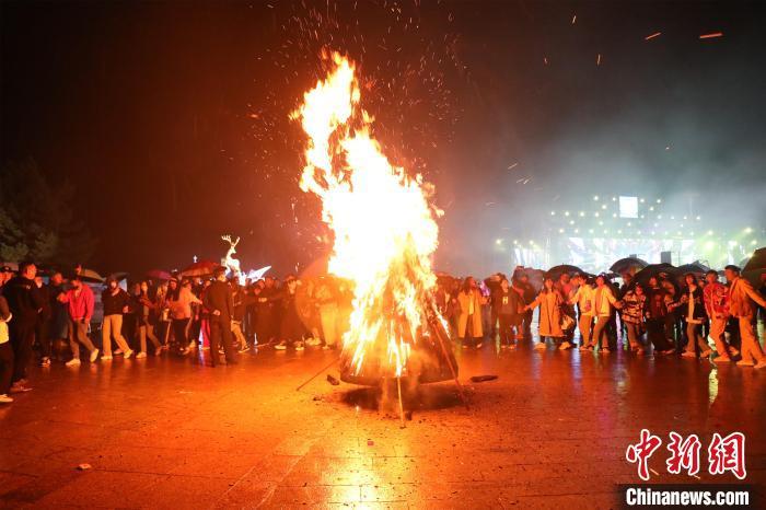 中国·漠河第三十二届北极光节启幕 与世界共赏极光