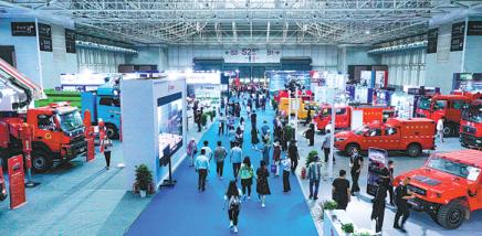 英语新闻｜Qingdao new area holds three-day chain expo