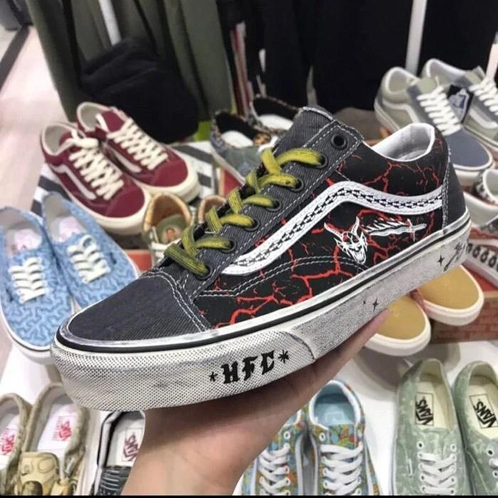 Vans 与人气电视剧《怪奇物语》