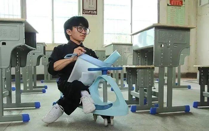 ↑张亮在教室