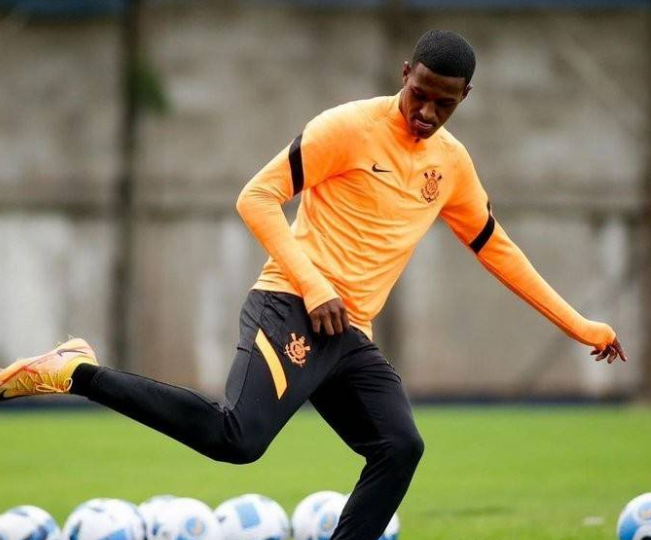 才华横溢！18岁巴西后防神童横空出世开价1200万欧瓜帅情有独钟