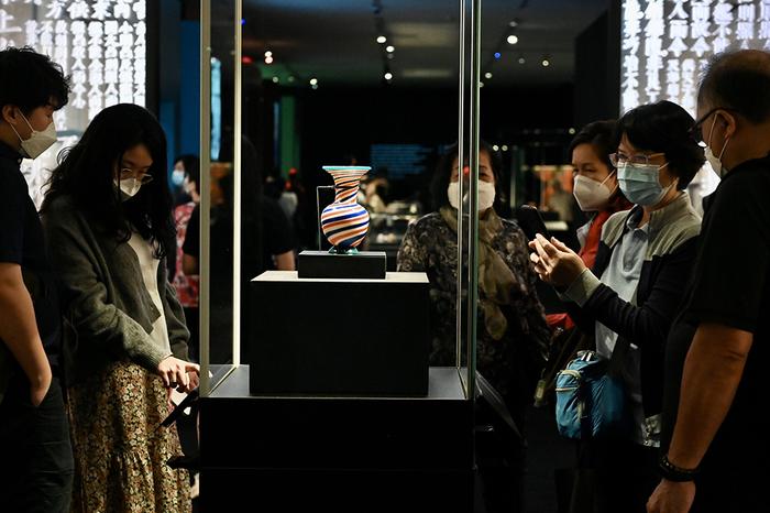 一周图片｜香港故宫文化博物馆开门迎客，市民穿汉服来了