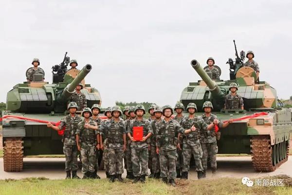 装备部队的15式轻型坦克。图片来源:微信公众号“南部战区”