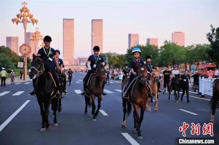 资料图:网红城市康巴什。康巴什区政府供图。