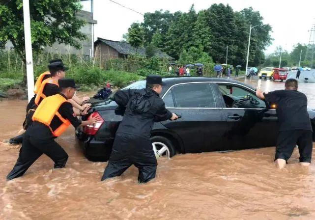 突发 | 暴雨来袭！四川已6死12失联！一地创60年最大洪水！