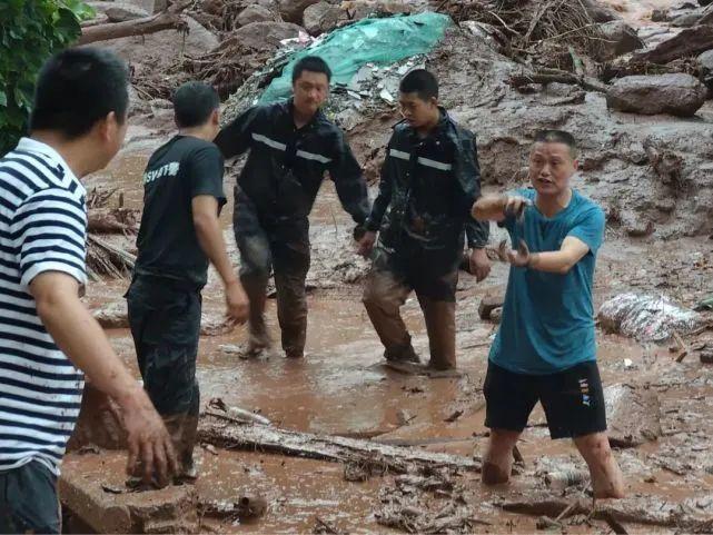 突发 | 暴雨来袭！四川已6死12失联！一地创60年最大洪水！