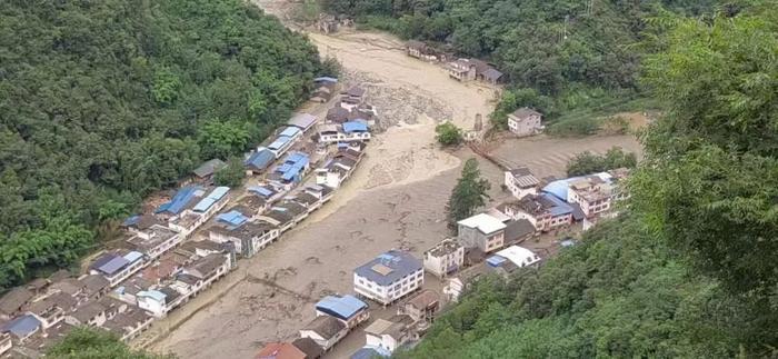 关注 | 四川北川突发山洪致6人死亡12人失联，救援正在进行！