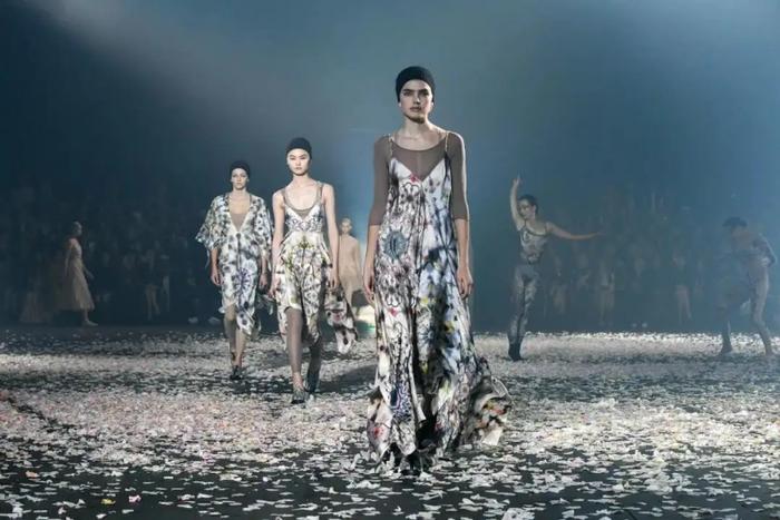 Dior 2019 Spring Ready-to-Wear