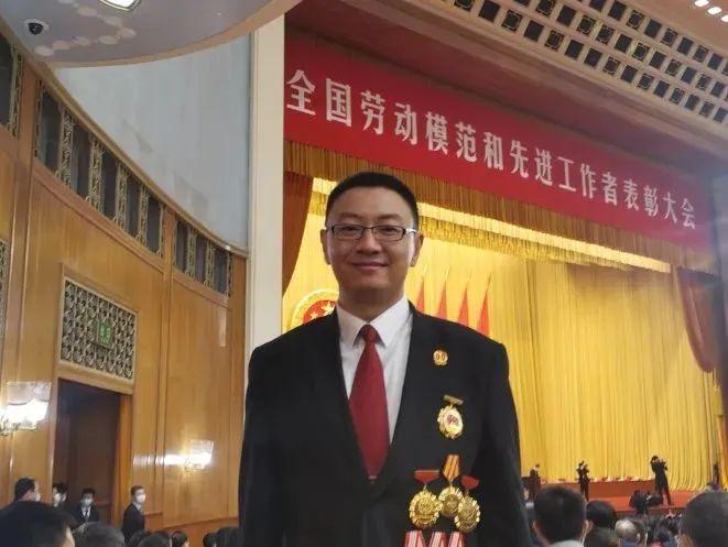 海淀法院王志勇法官入选“2022北京榜样”月榜人物！