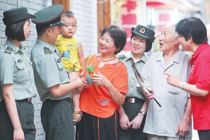 柳荫下、红墙边的军民共建鱼水情——北京市西城区开展军民共建社会主义精神文明活动40周年