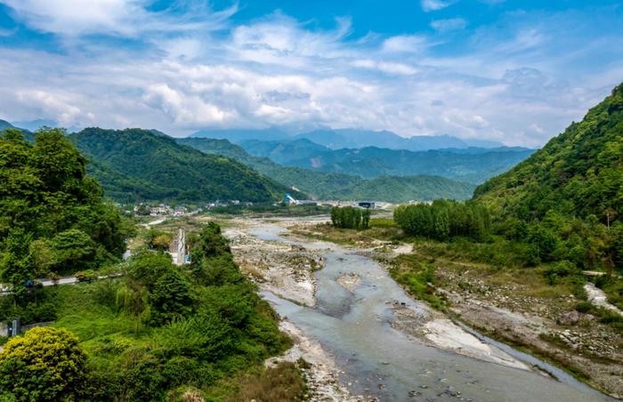 李冰遗泽“天府之国”的，不只是都江堰 | 草地·说人解史