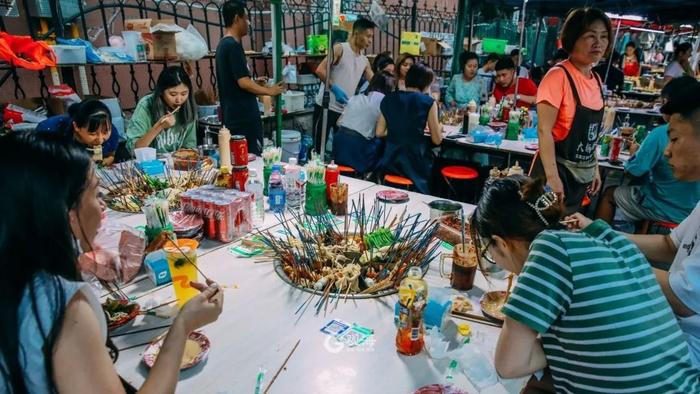 台东小吃街回归！青岛这些人气夜市，超好逛！