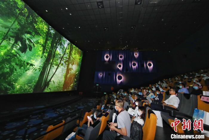 生物多样性题材电影《花开高黎贡》全国首映