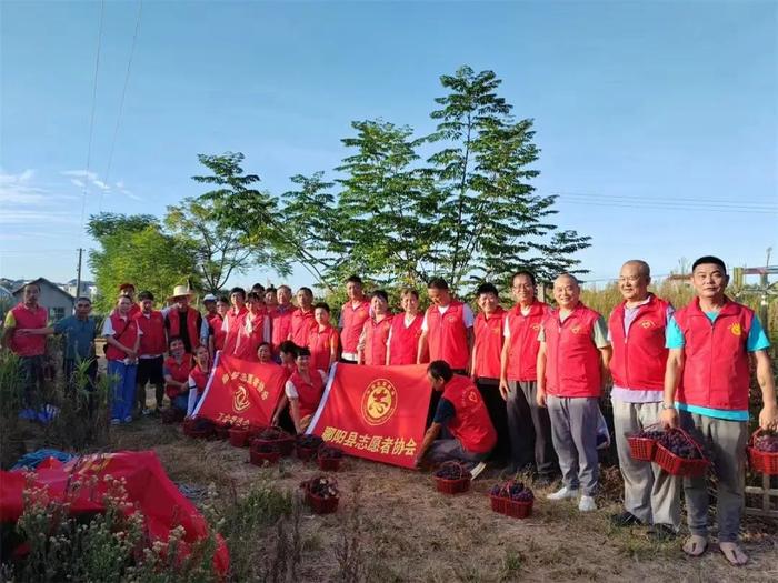 工道·专题｜送水到村、昼夜巡堤、义务采摘、慰问职工……抗旱防汛，工会人马不停蹄！