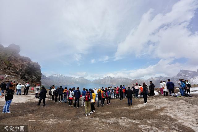 吉林白山：长白山天池景区雪后初晴