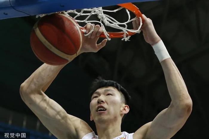 周琦是中国男篮最后的牌面。