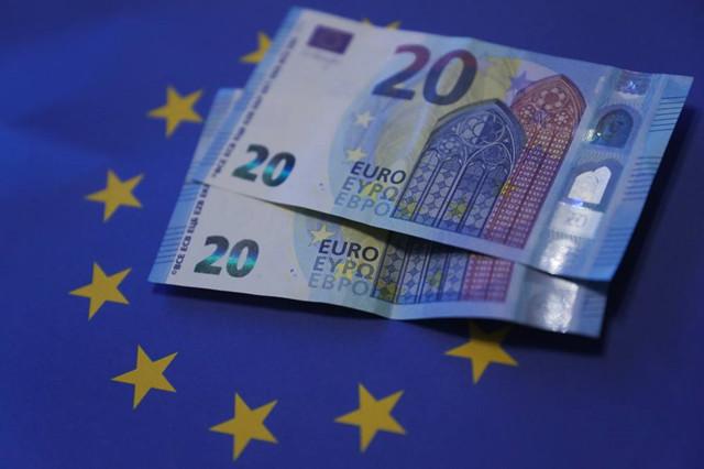 欧洲债券市场遭遇大幅抛售，可能演变成债务危机吗？