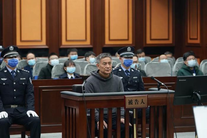 贵港市委原书记李新元受贿1.7亿，被判死缓