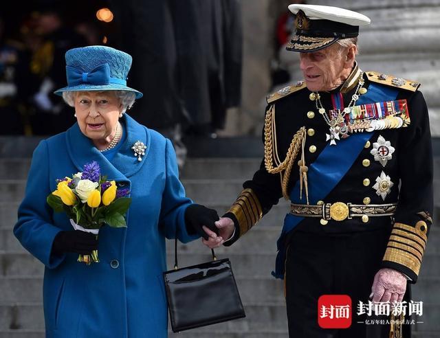 多图回顾｜英国女王“超长待机”的爱情：相伴一生始于一见钟情