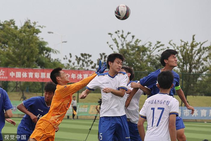 U17青少年足球联赛调研 老师学生期待更多高水平比赛