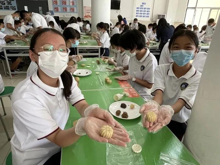 新学期的劳动课该怎么上？这些北京中小学校大显身手