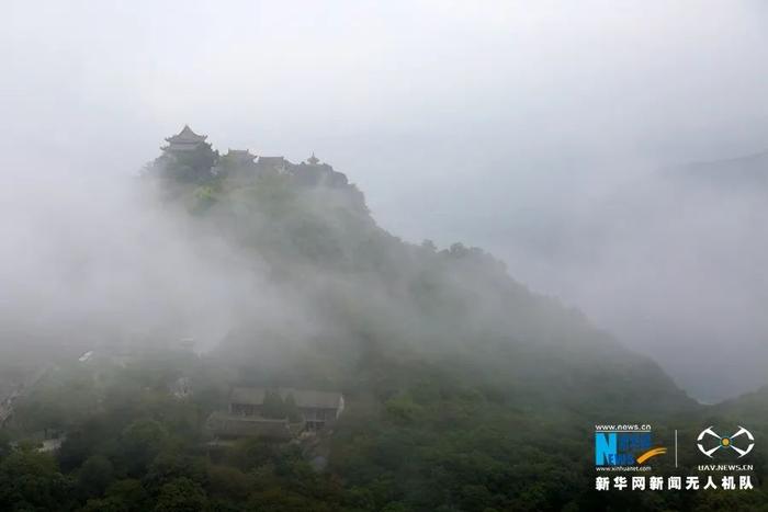 【中央媒体看甘肃】“飞阅”中国 │甘肃平凉：云雾缭绕崆峒山