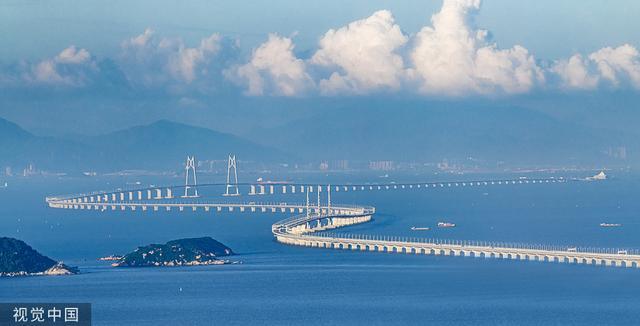 港珠澳大桥开通4年，出入境人员车辆货物量不断上升