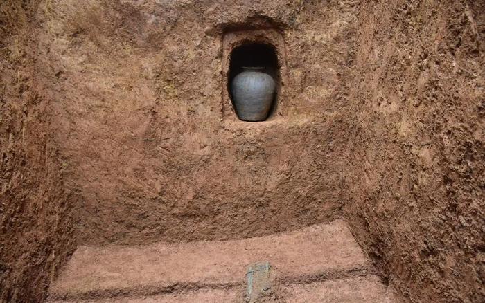 湖南蓝山五里坪新发现6座战国晚期楚墓，随葬品具明显越文化特征