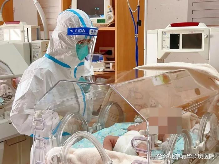26天大的新生儿发烧38.5℃，10天后终于转“阴”出院了