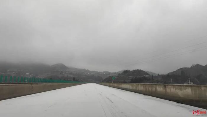 难得一见！四川多地飘雪！冷空气还要持续到…